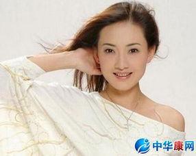 牛莉个人资料莉,多才多艺的喜剧女神，演艺事业璀璨人生